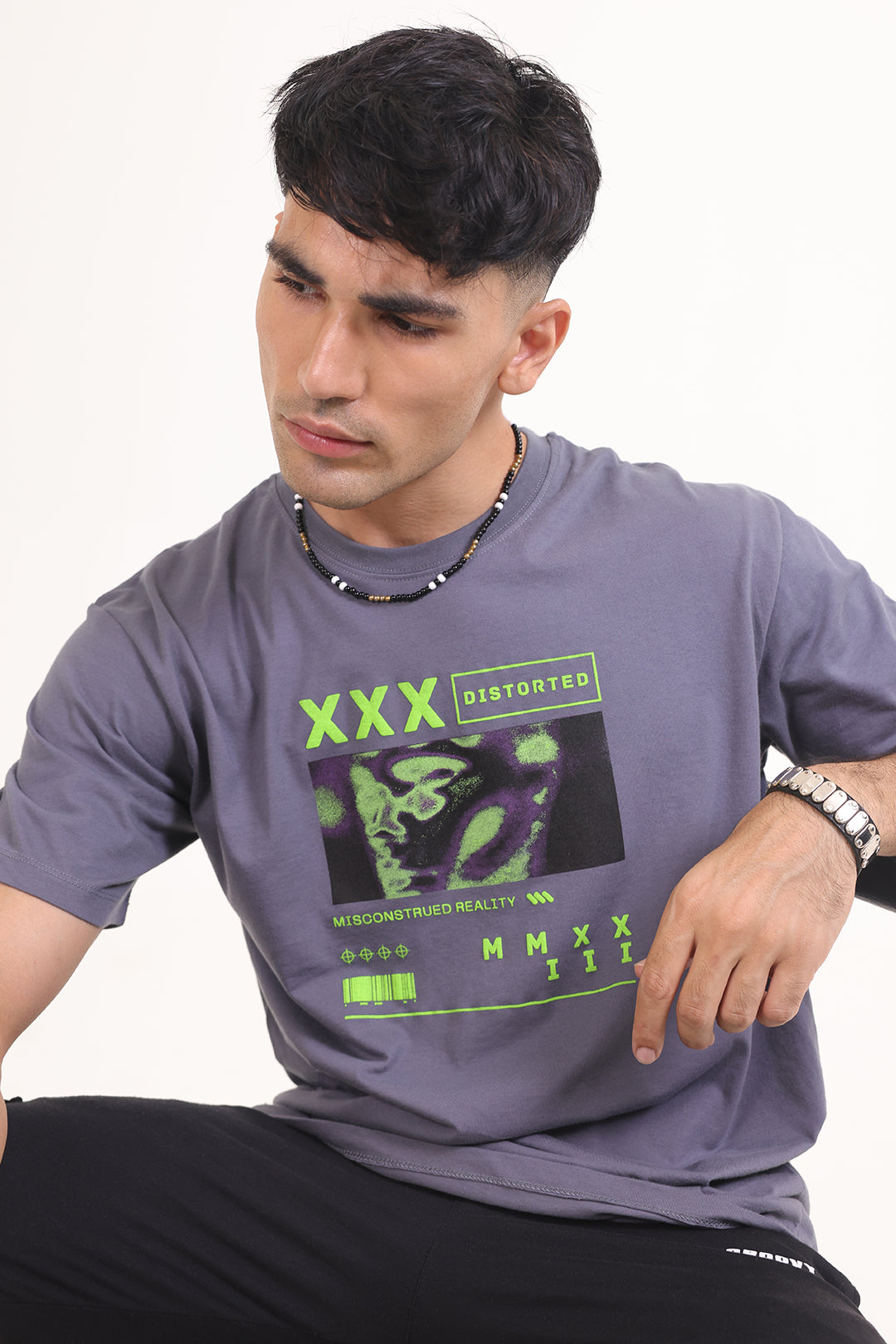 Relax Graphic T-Shirt - X010