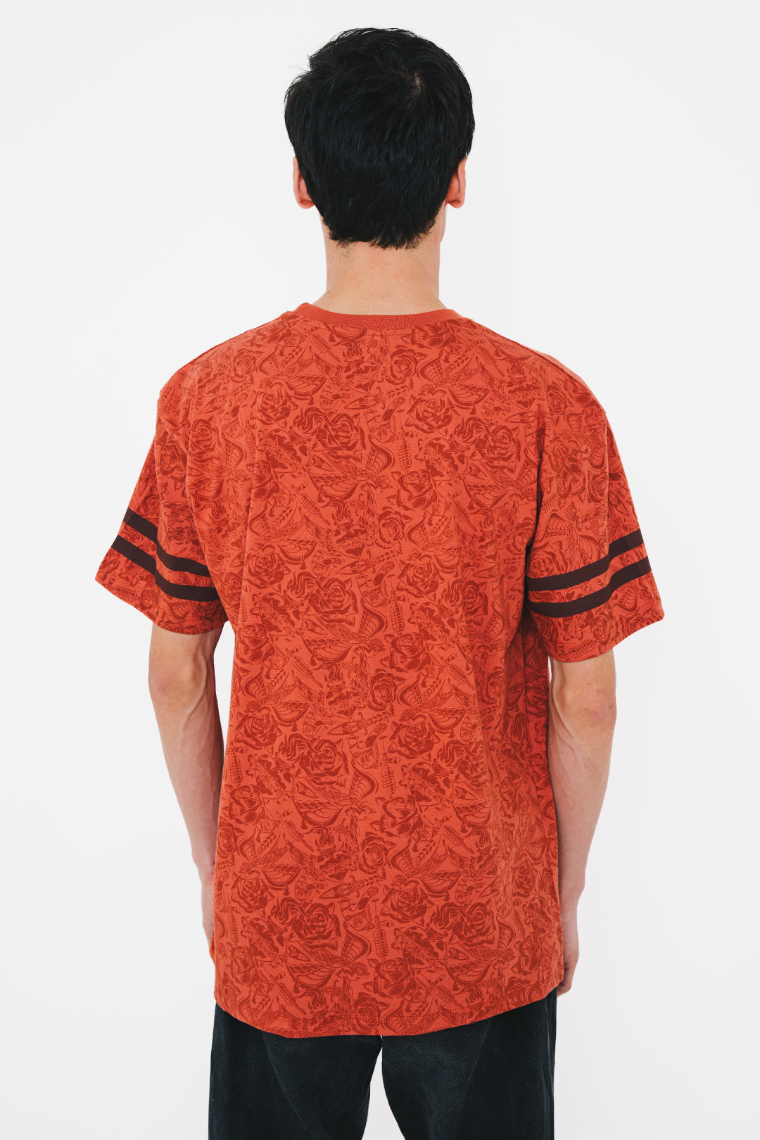Relax Graphic T-Shirt - X017