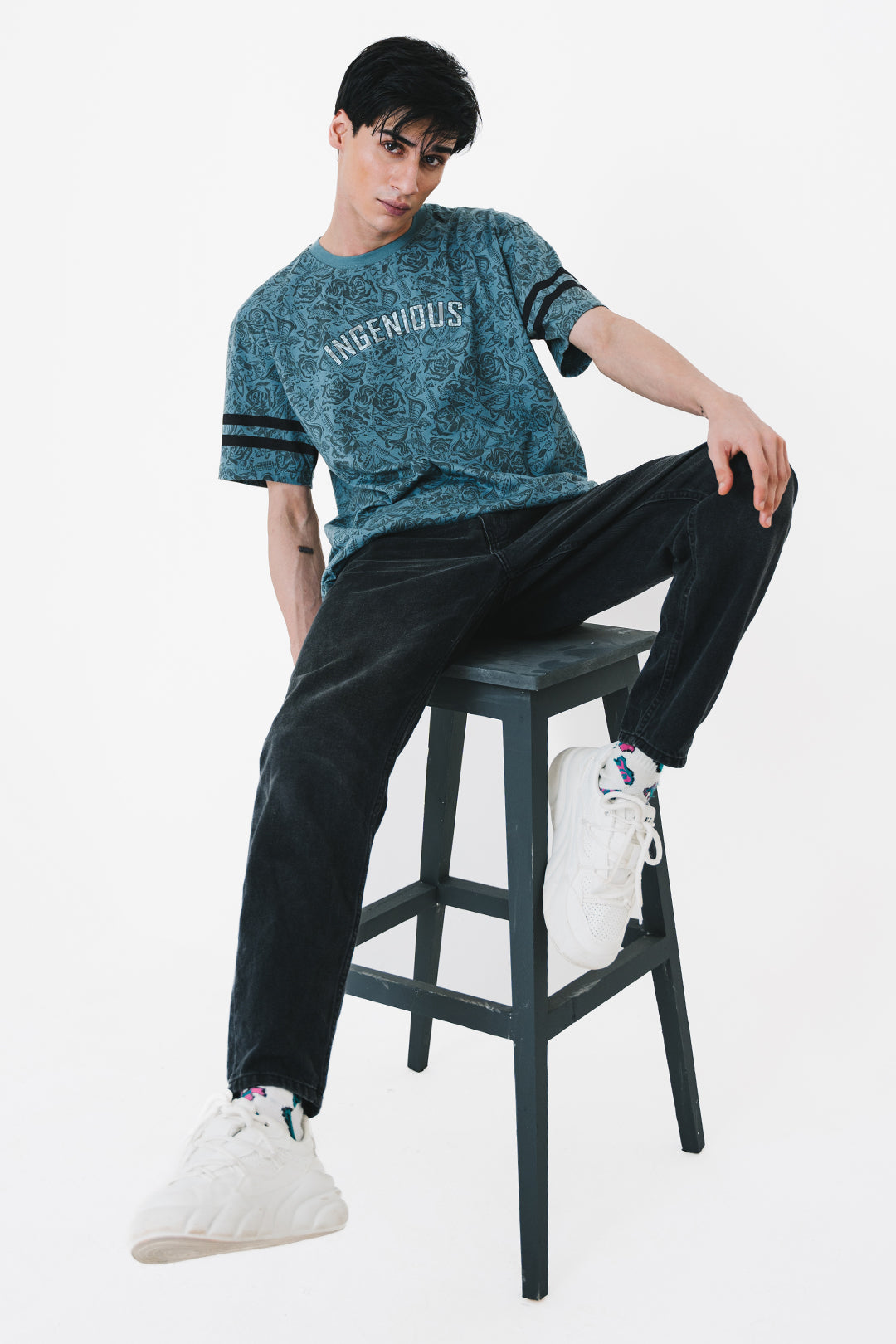Relax Graphic T-Shirt - X023