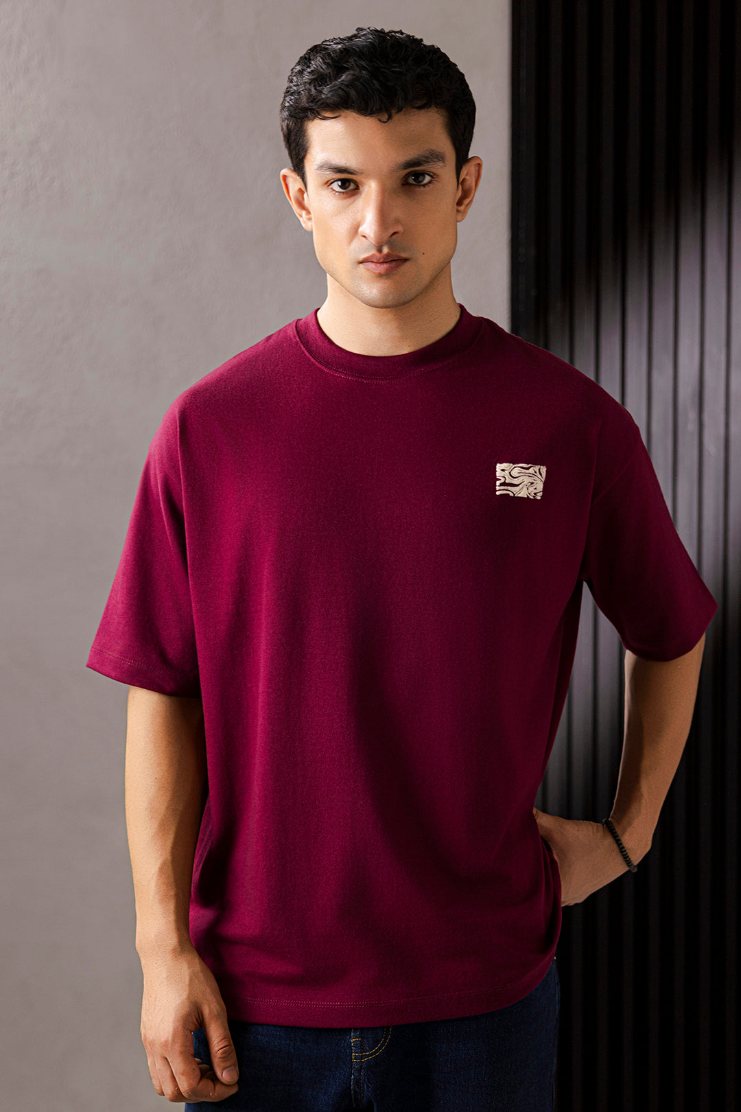 Oversized Graphic T-Shirt - D013