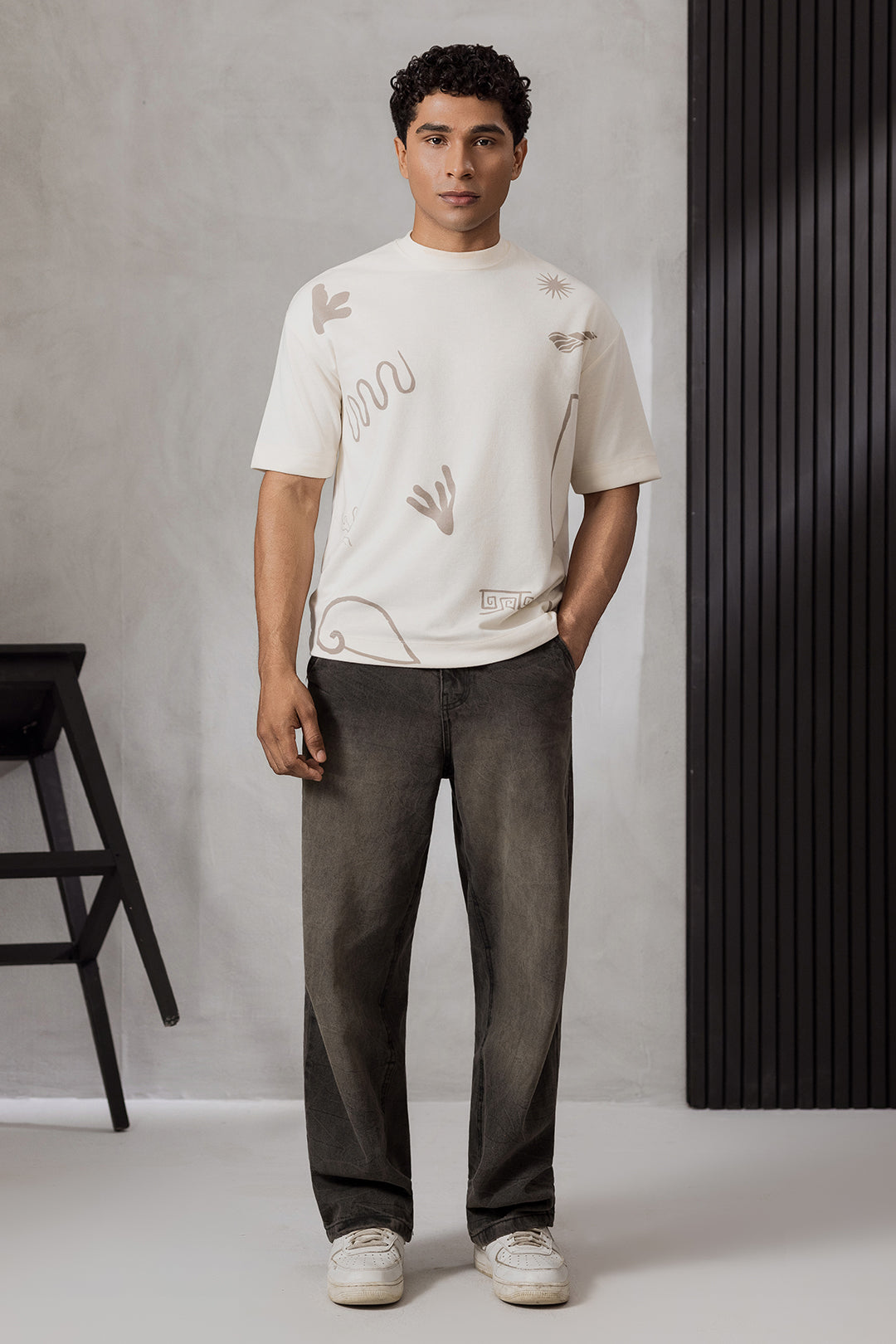 Oversized Graphic T-Shirt - D014