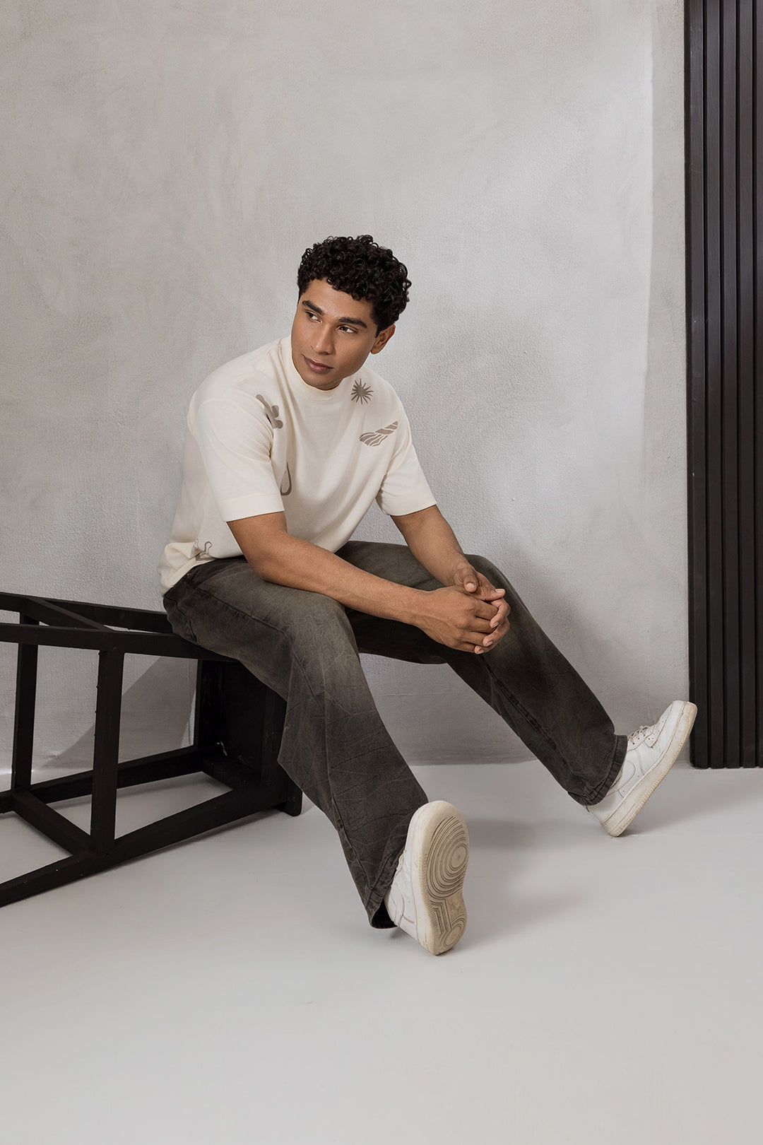 Oversized Graphic T-Shirt - D014