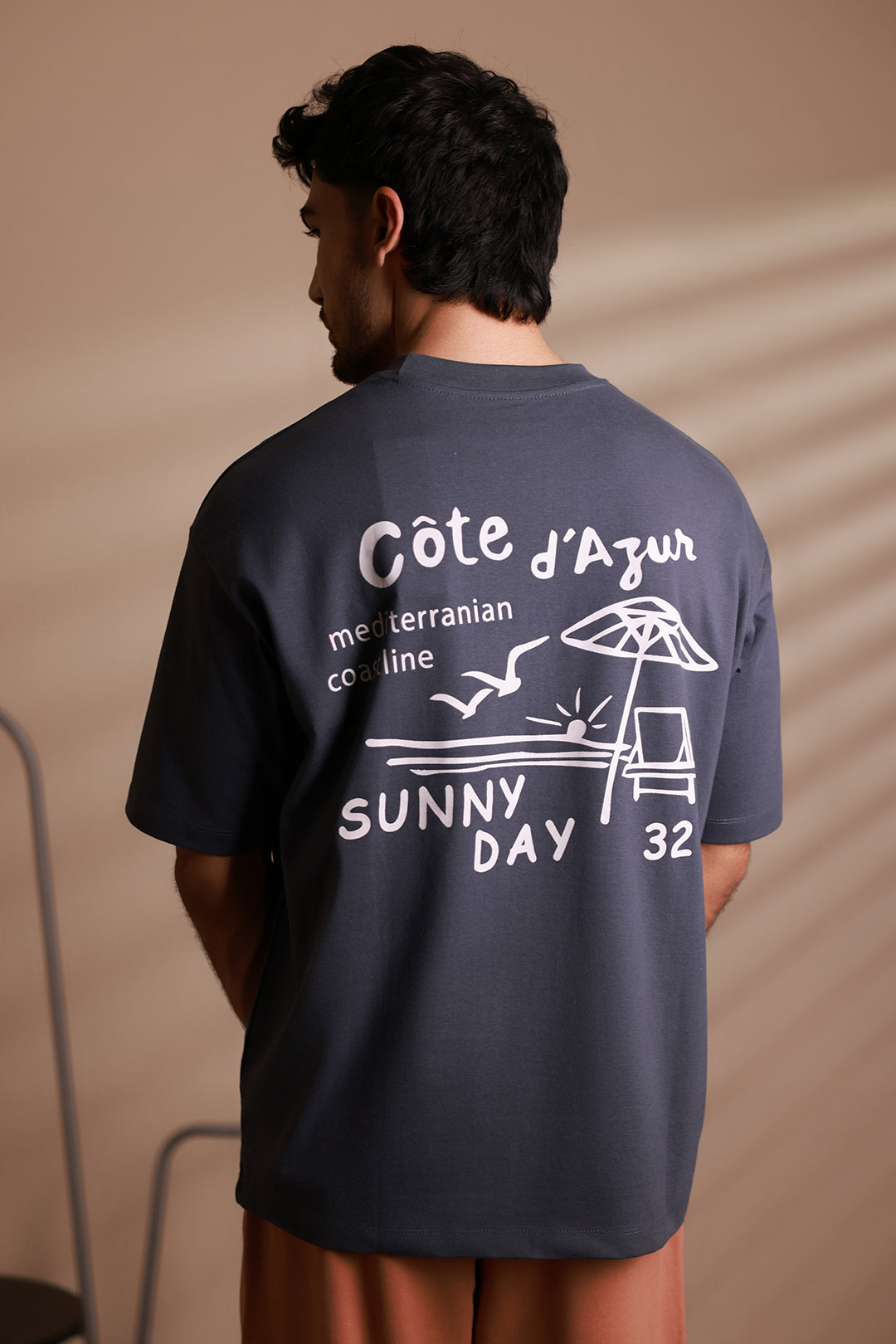 Oversized Graphic T-Shirt - D015