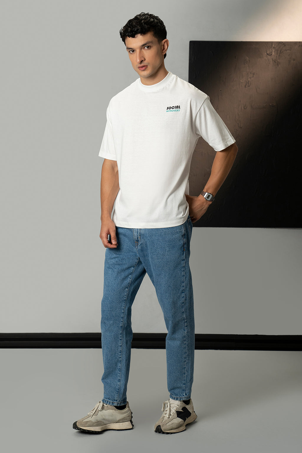 Oversized Graphic T-Shirt - D032