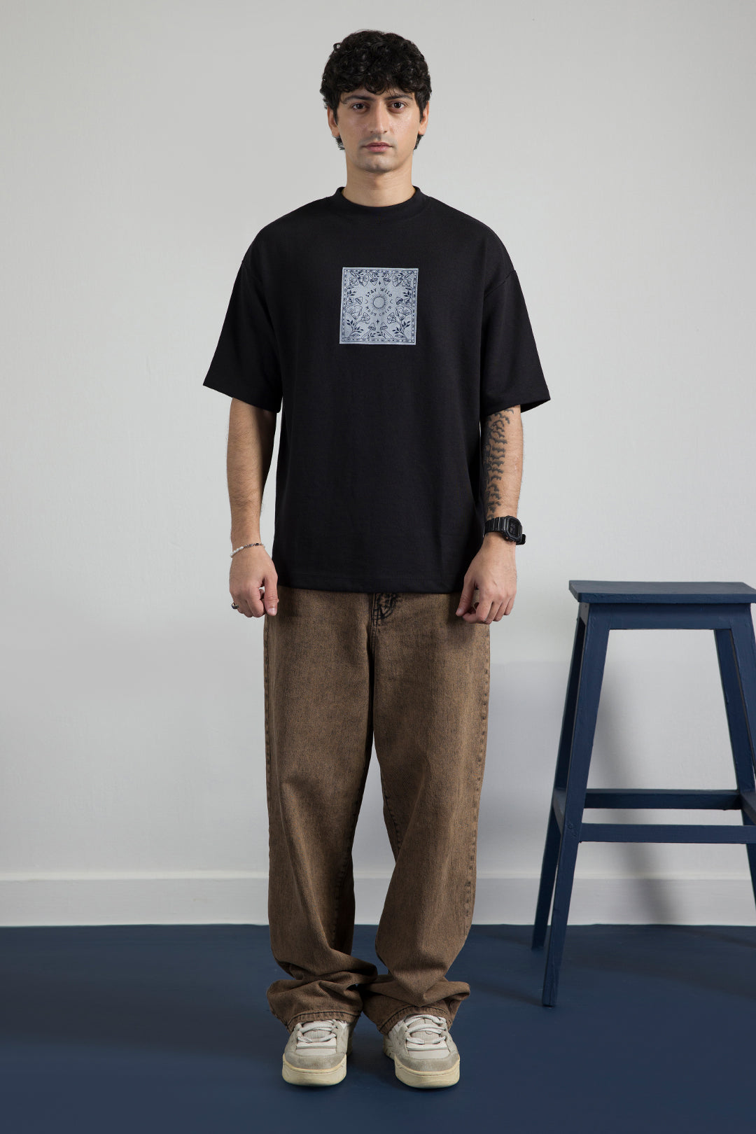 Oversized Graphic T-Shirt - D057