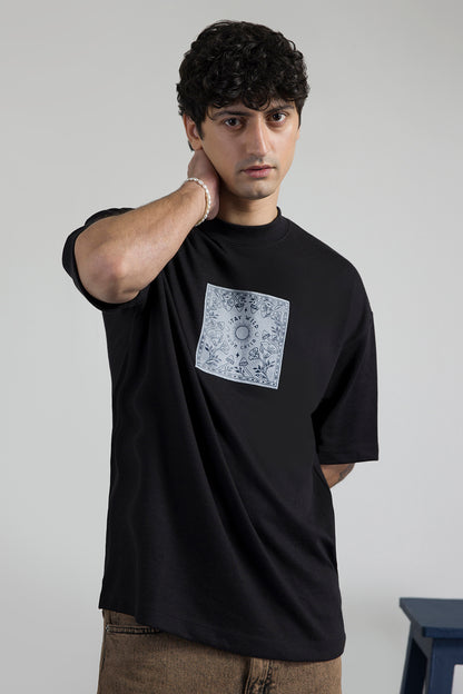 Oversized Graphic T-Shirt - D057