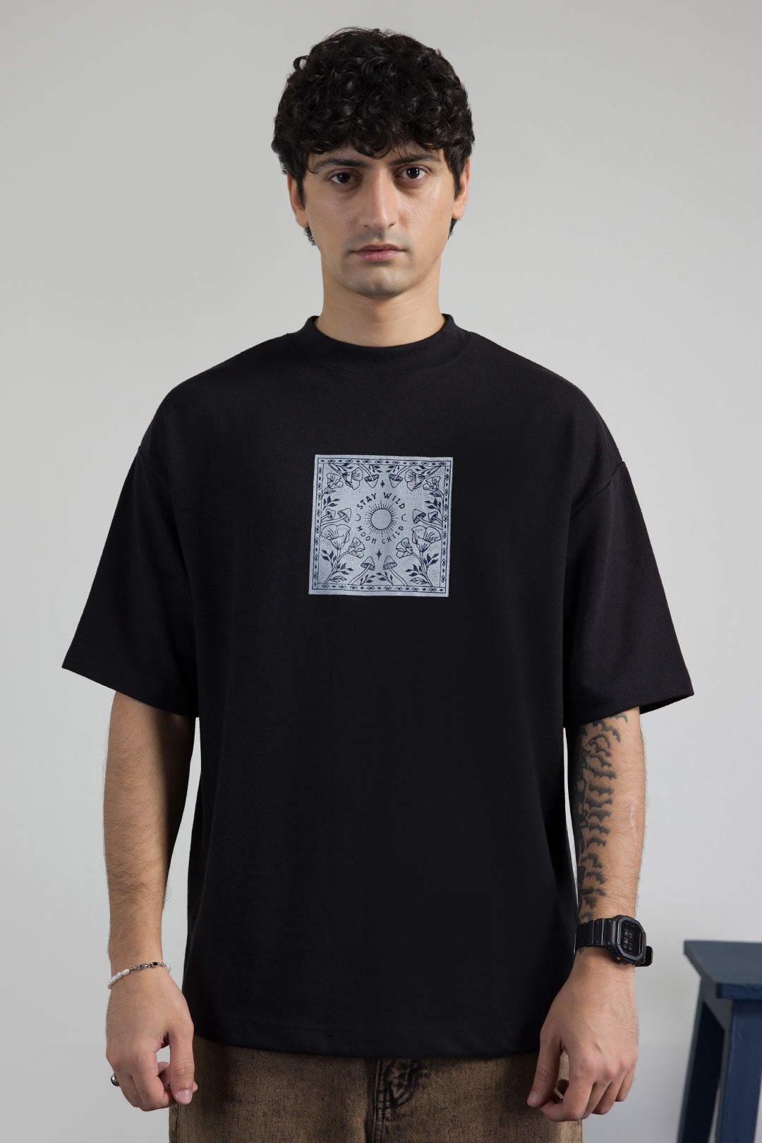 Oversized Graphic T-Shirt - D057