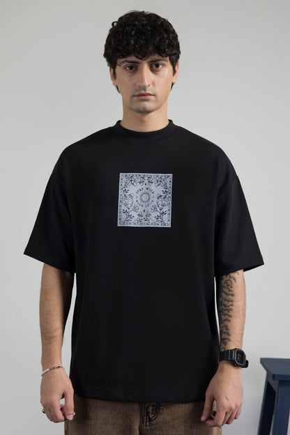 Oversized Graphic T-Shirt - D057