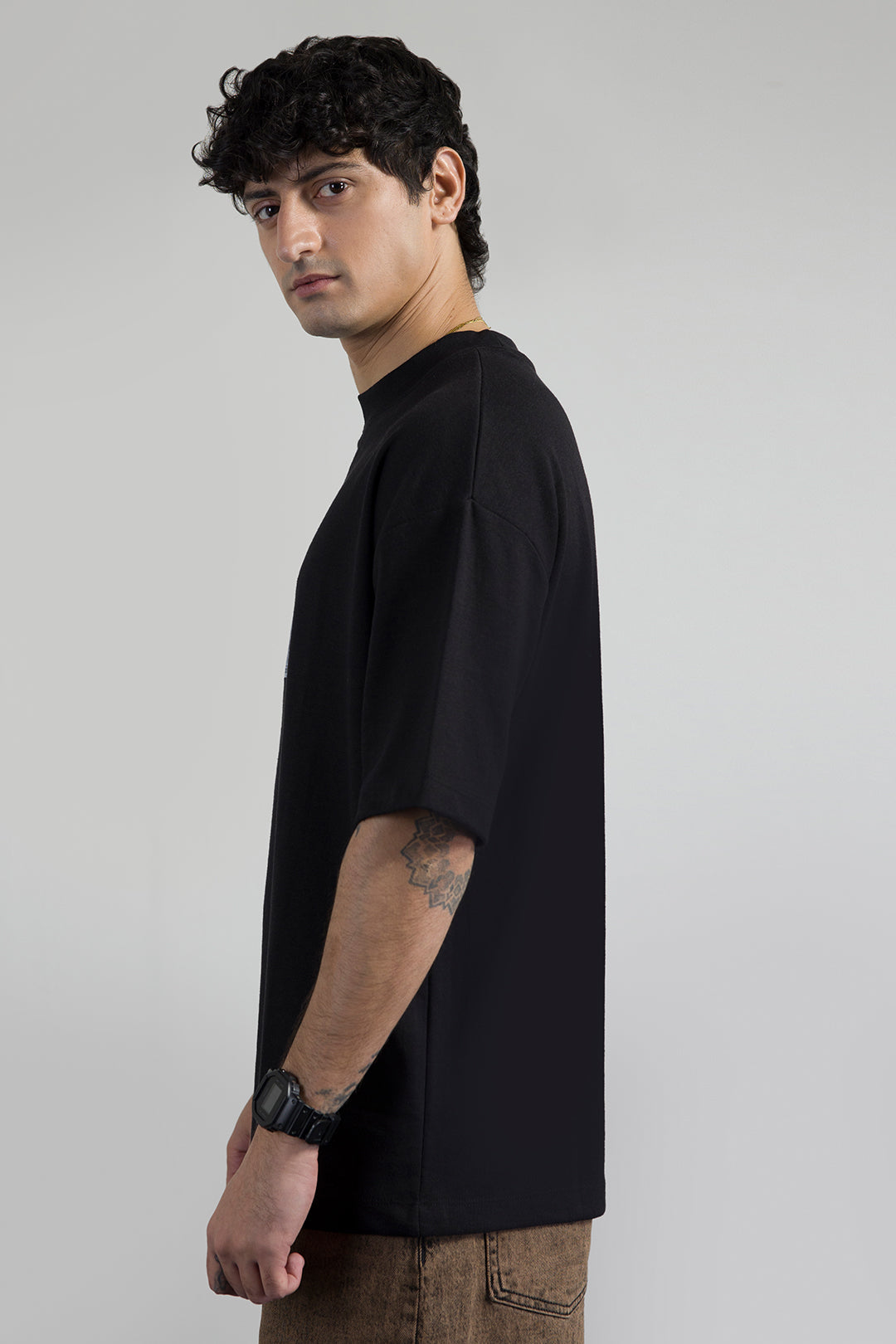 Oversized Graphic T-Shirt - D057