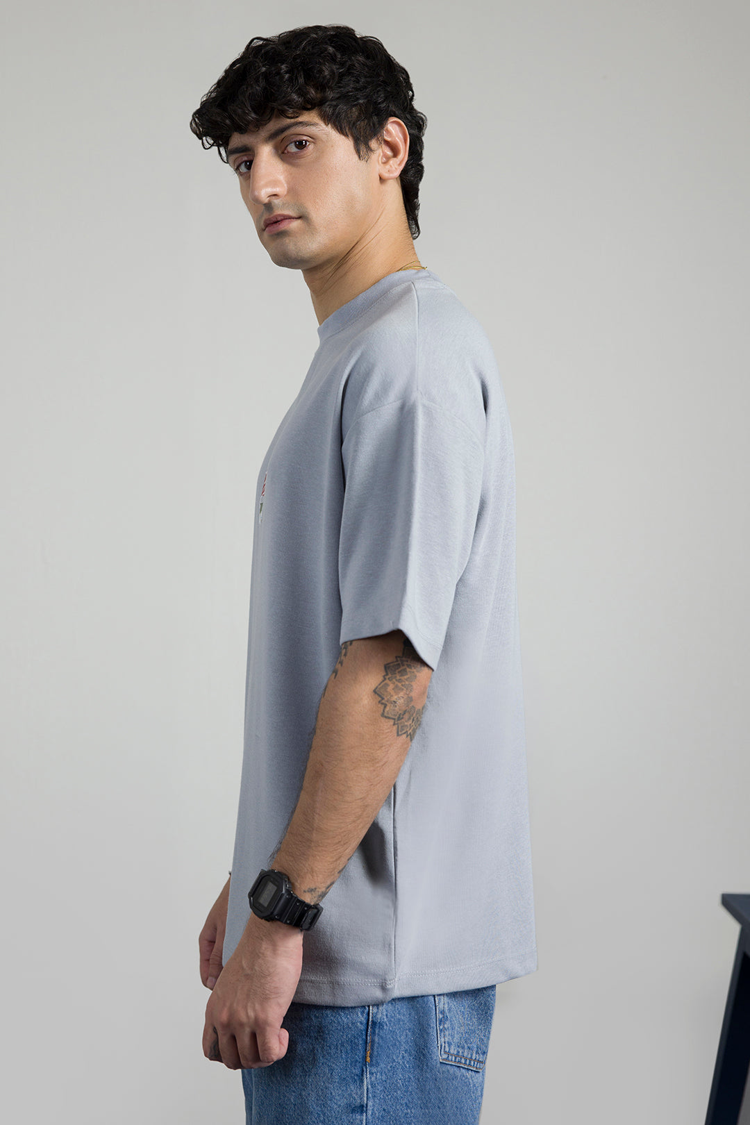 Oversized Graphic T-Shirt - D064