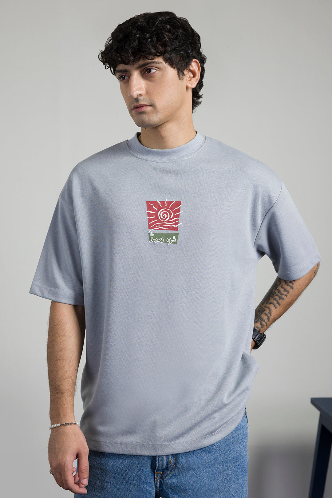 Oversized Graphic T-Shirt - D064
