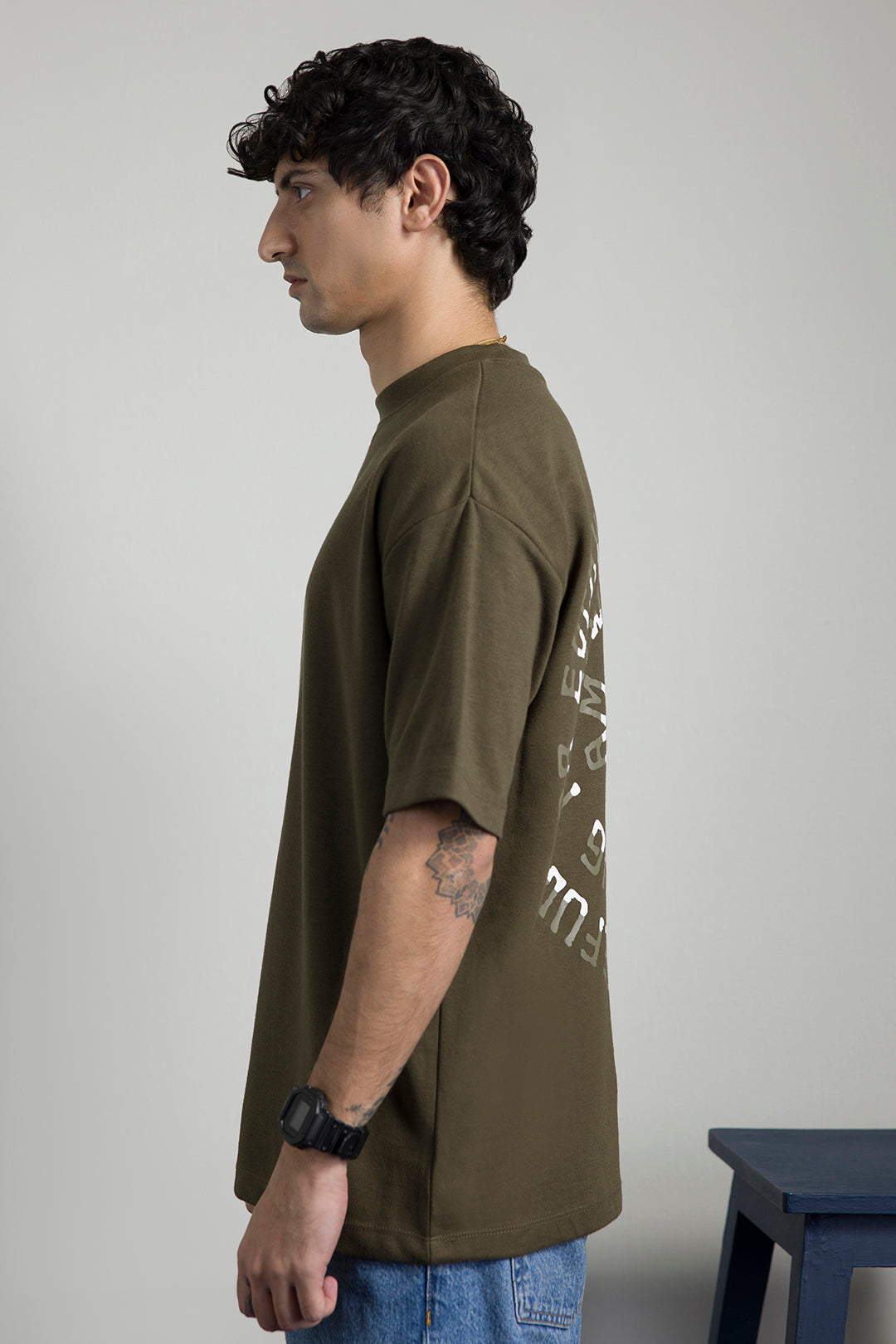 Oversized Graphic T-Shirt - D072