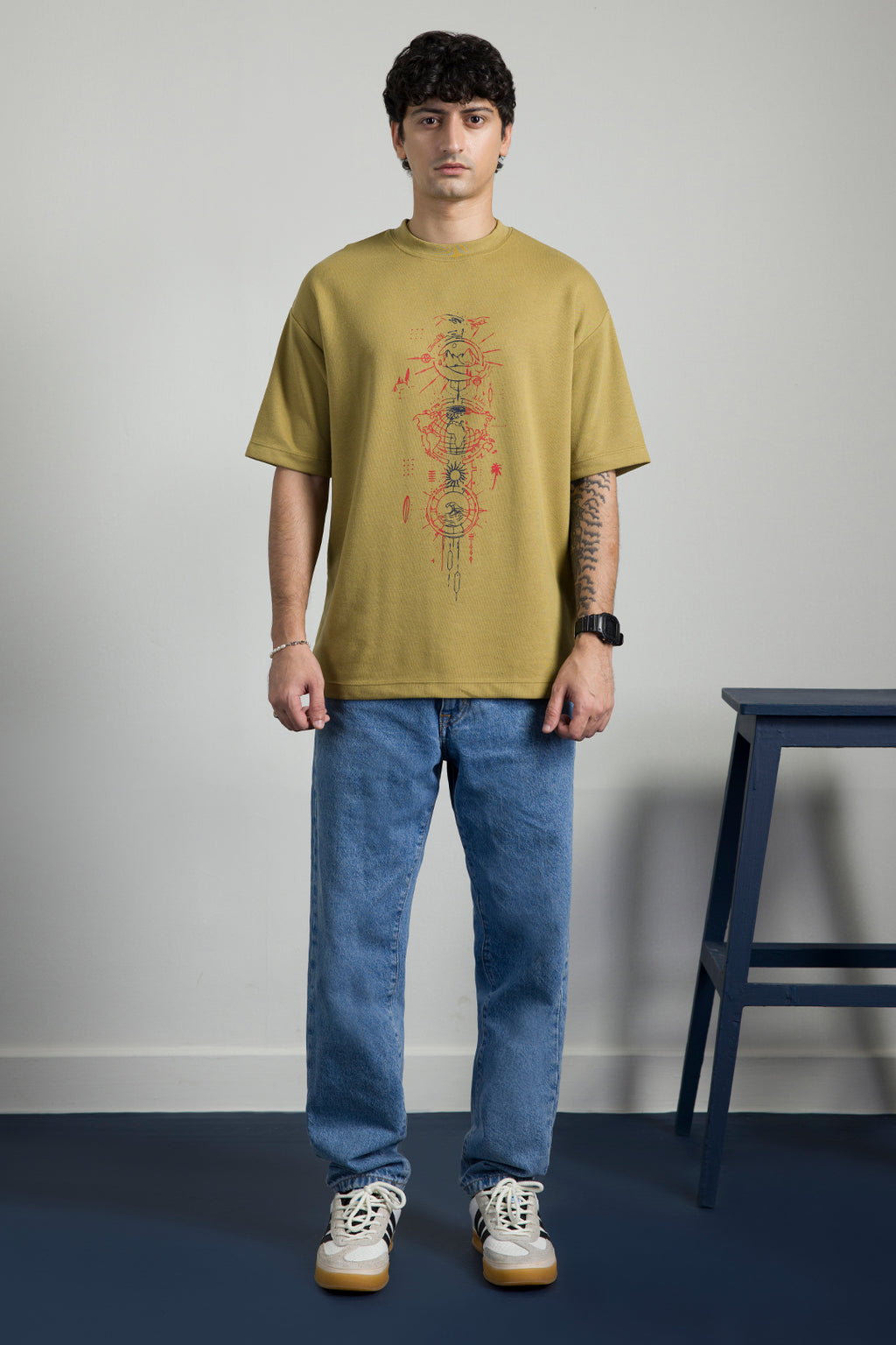 Oversized Graphic T-Shirt - D075