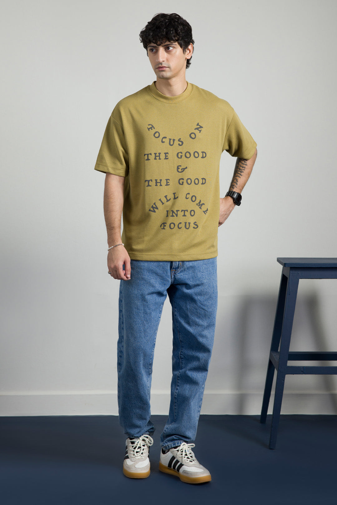Oversized Graphic T-Shirt - D076
