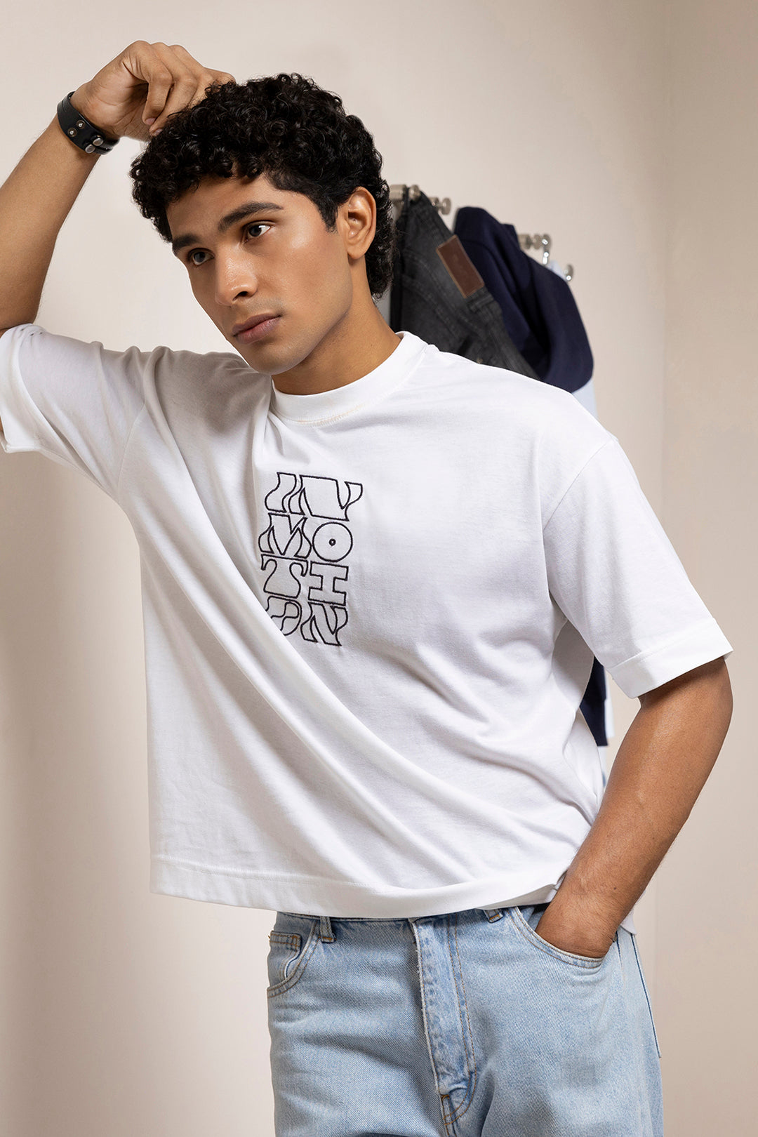 Oversized Graphic T-Shirt - D080