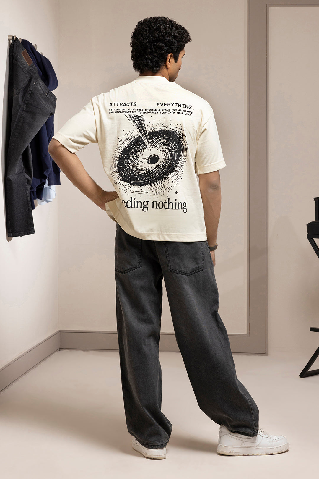 Oversized Graphic T-Shirt - D083