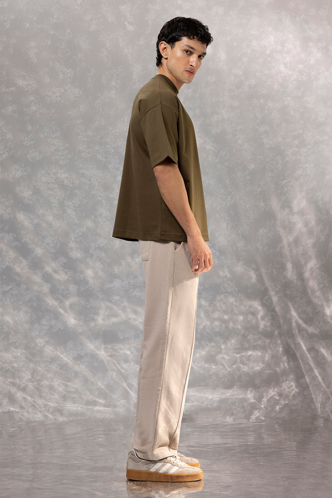 Oversized Graphic T-Shirt - D089