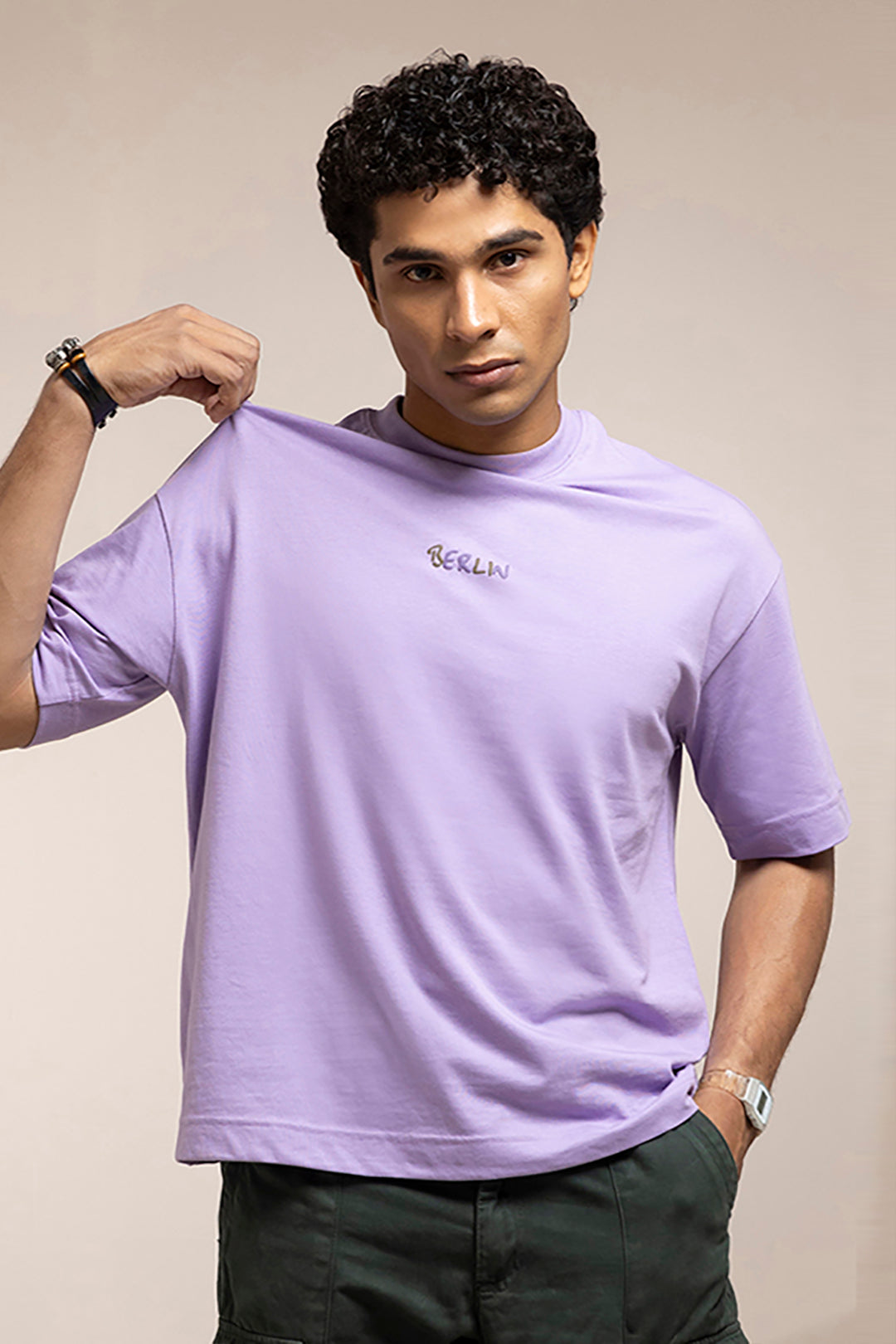 Oversized Graphic T-Shirt - D100