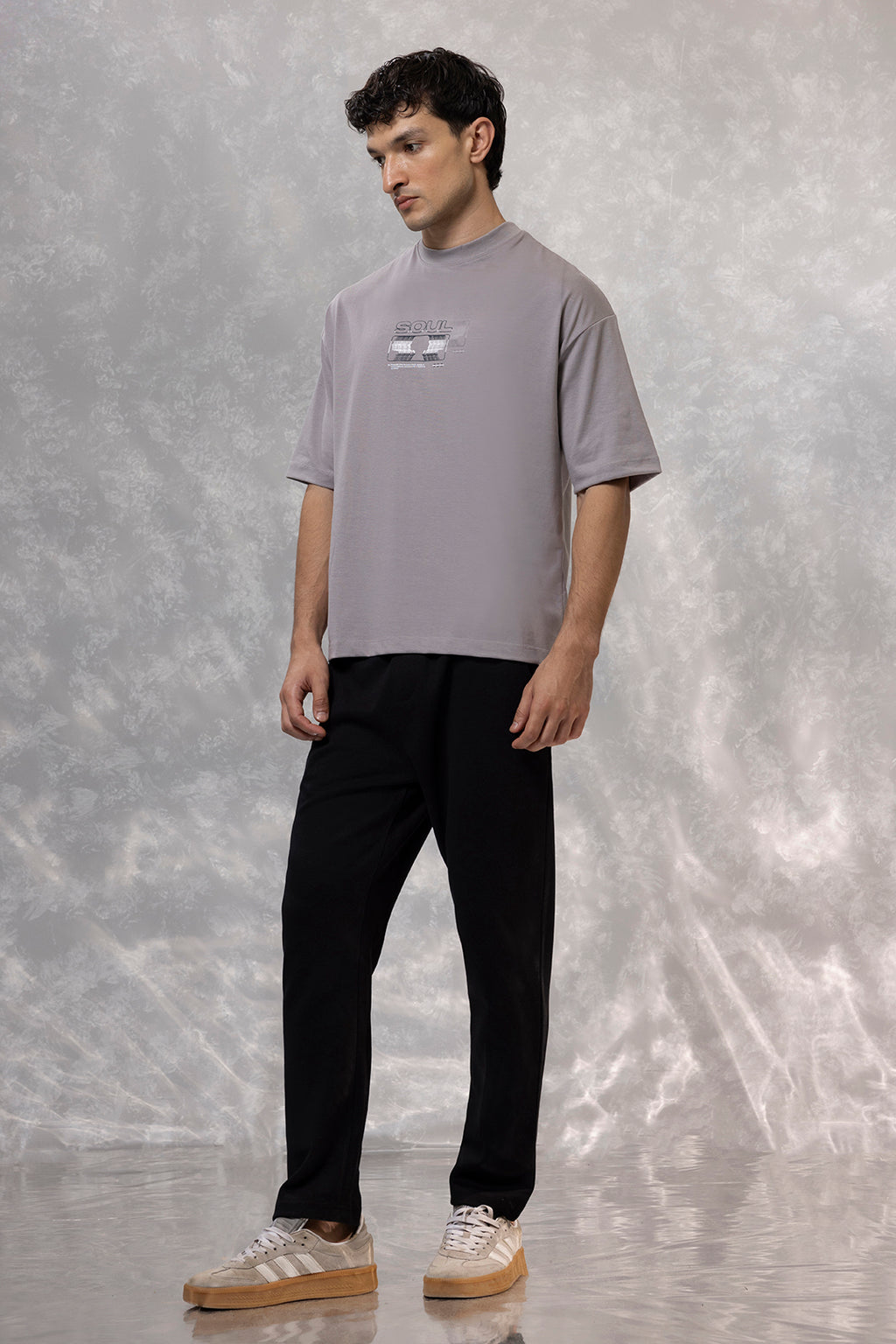 Oversized Graphic T-Shirt - D106