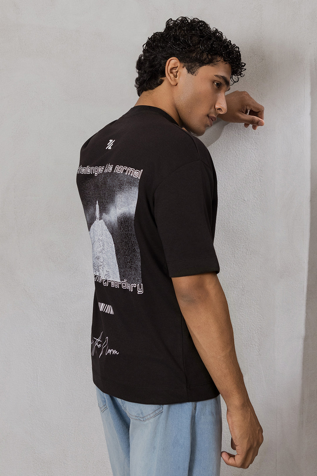 Oversized Graphic T-Shirt - D112