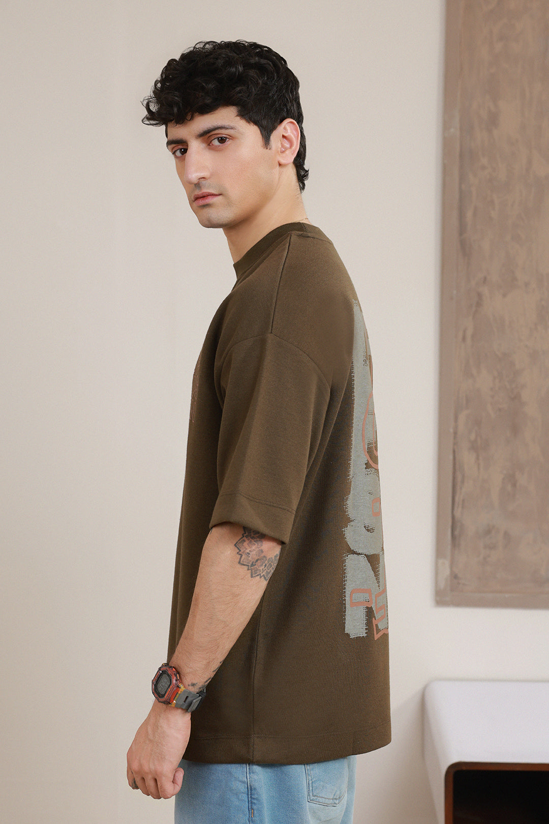 Oversized Graphic T-Shirt - D136