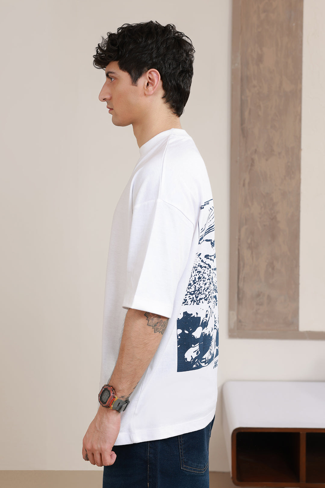 Oversized Graphic T-Shirt - D149