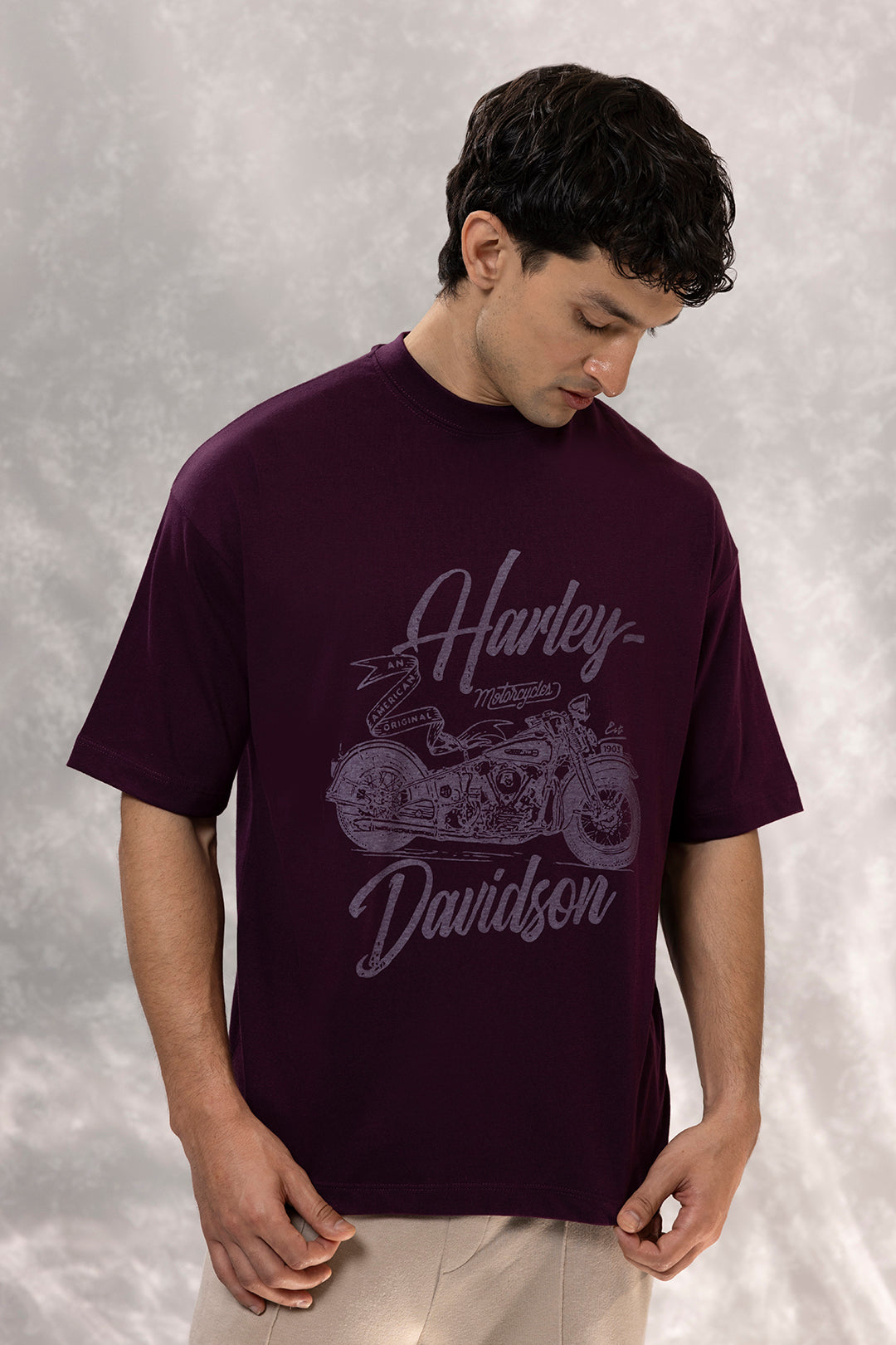 Oversized Graphic T-Shirt - D151