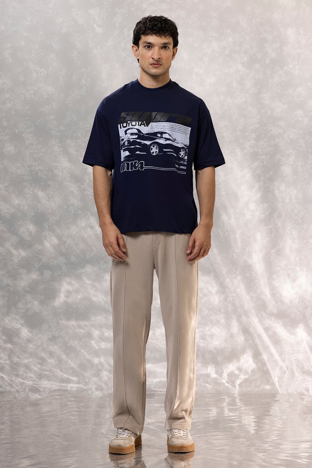 Oversized Graphic T-Shirt - D155