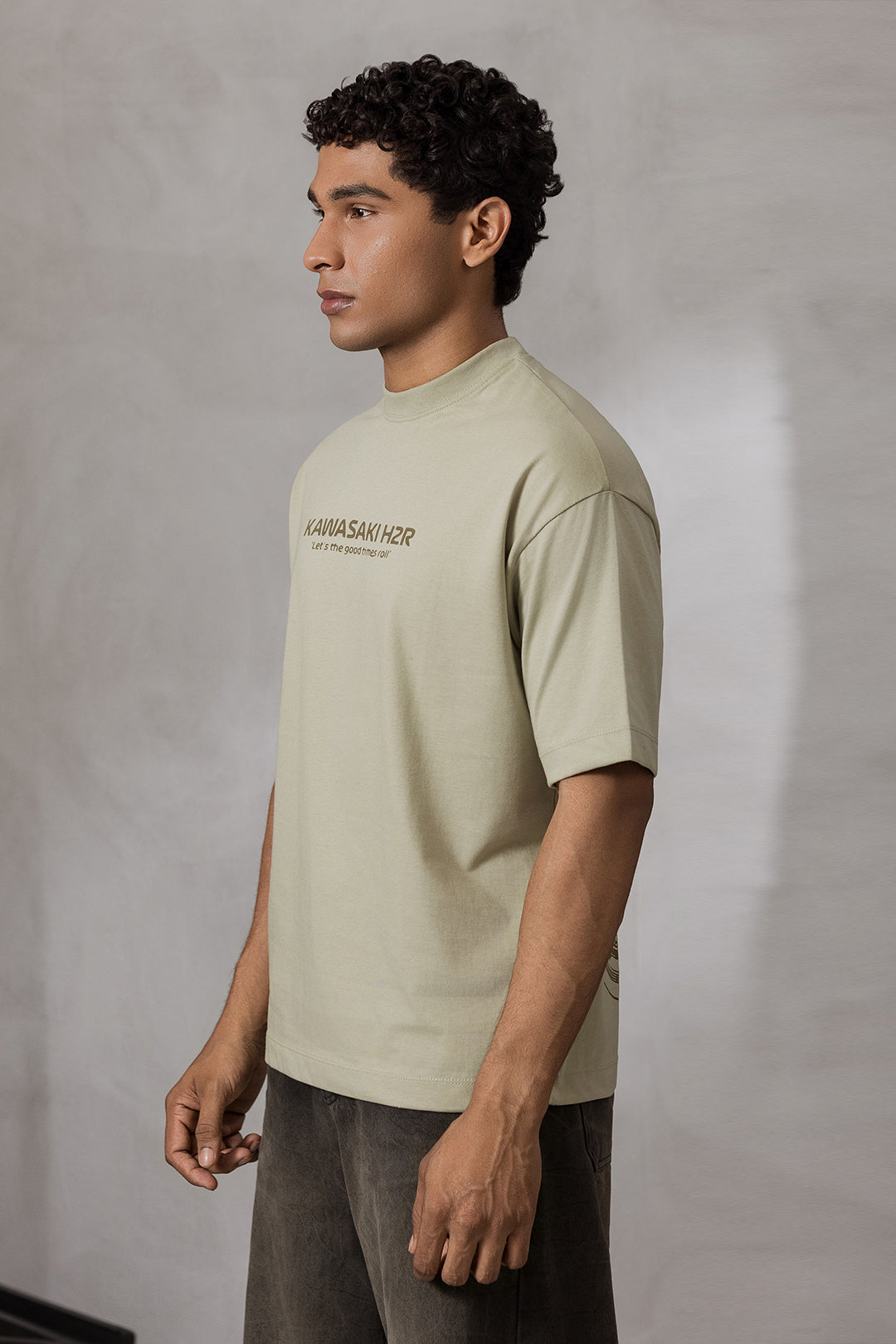 Oversized Graphic T-Shirt - D158