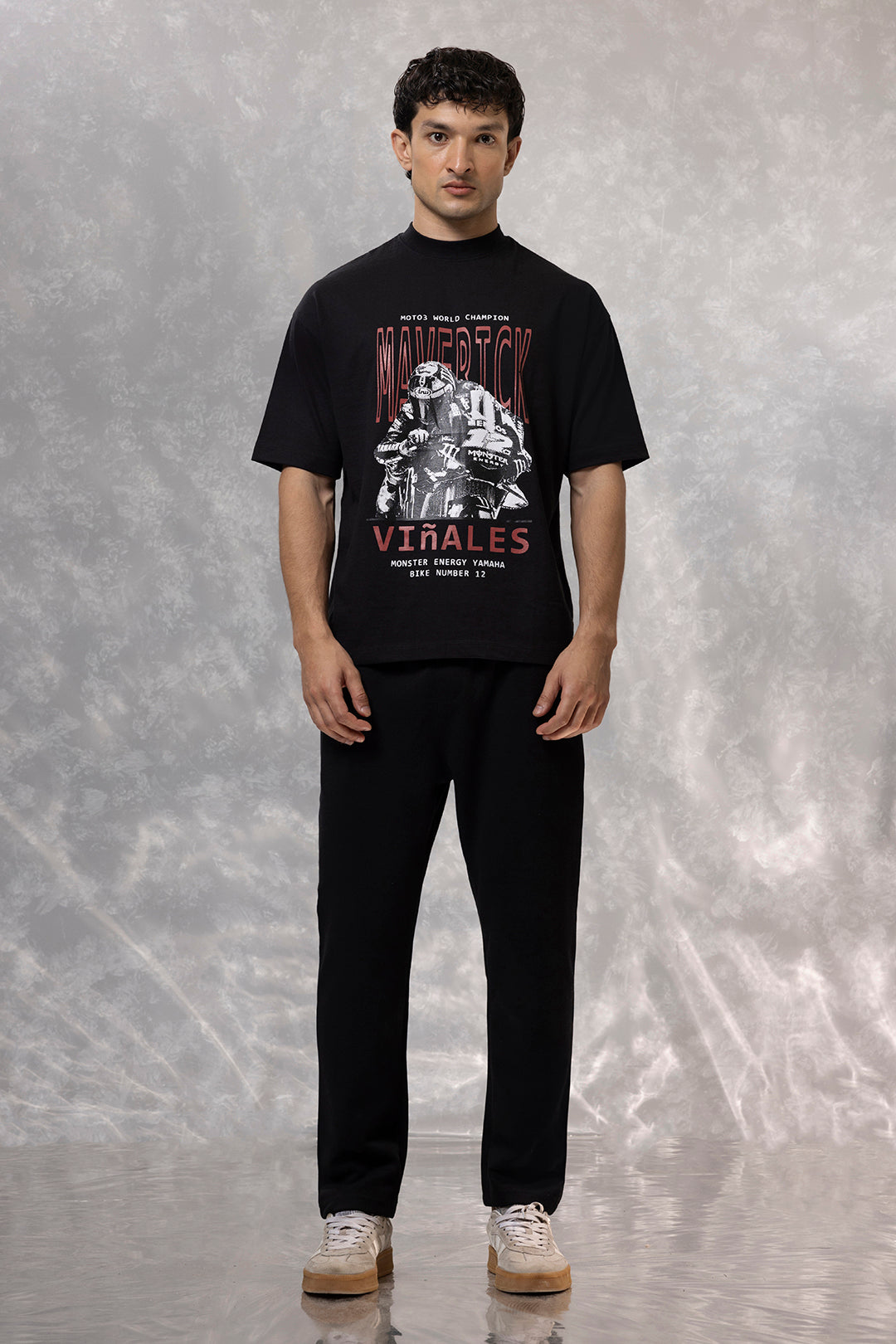 Oversized Graphic T-Shirt - D159