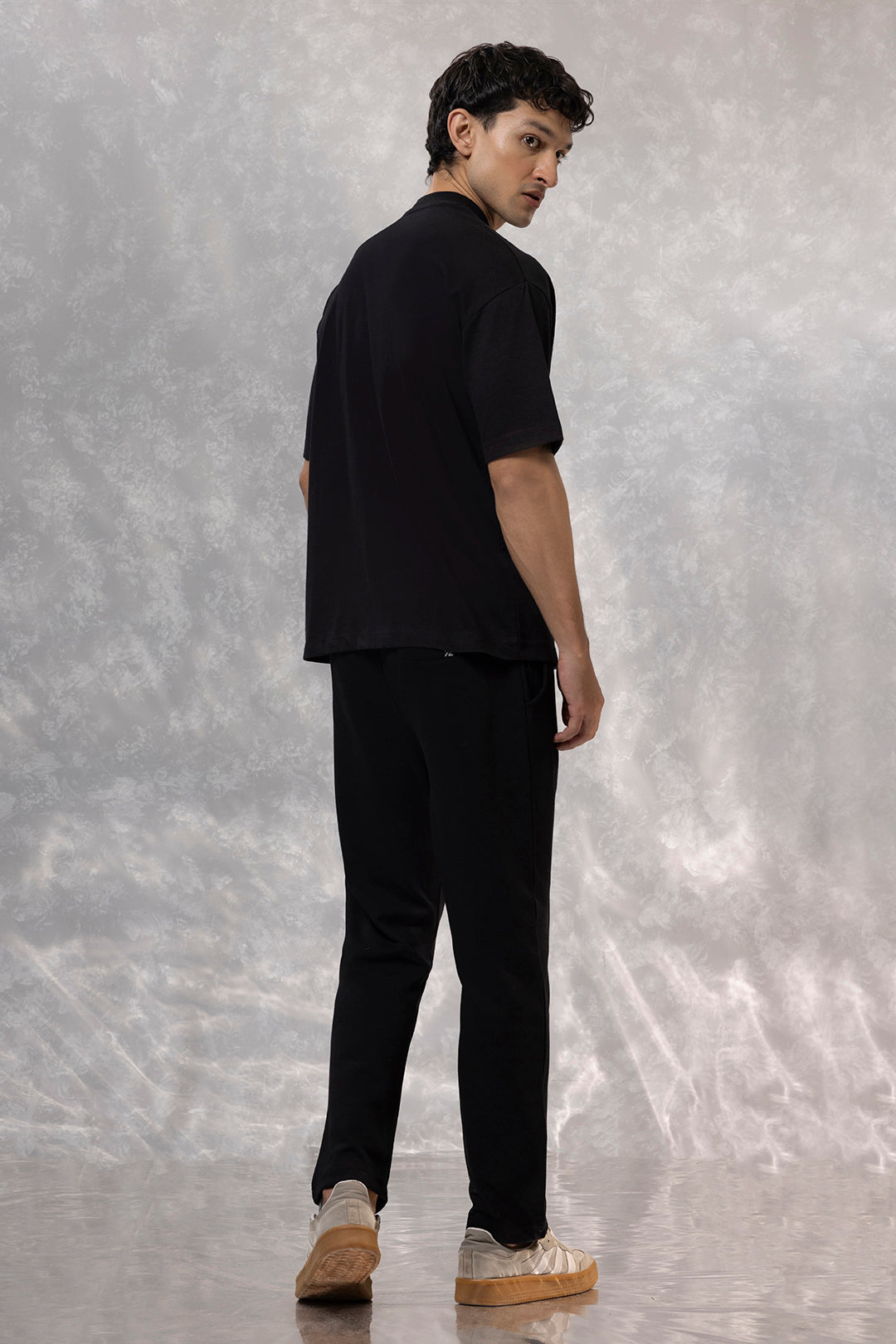 Oversized Graphic T-Shirt - D159