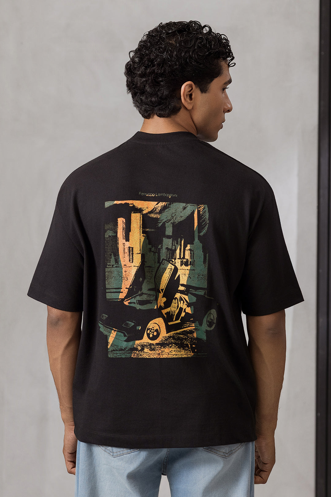 Oversized Graphic T-Shirt - D160