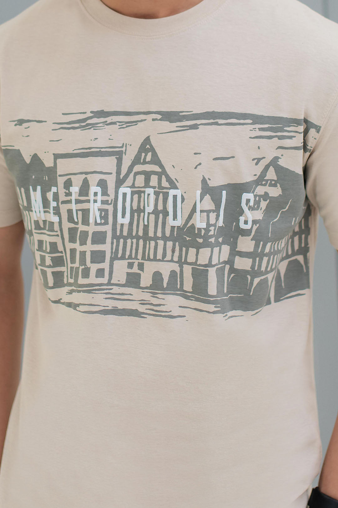 Graphic T-Shirt - R082