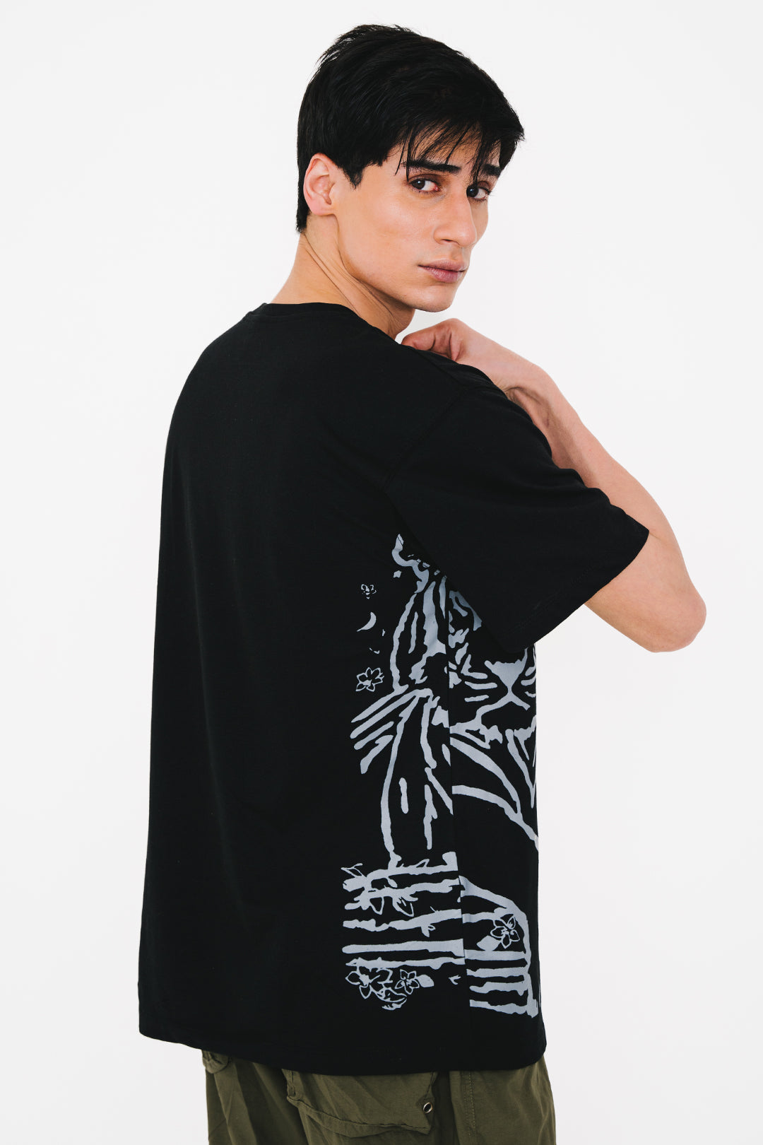 Relax Graphic T-Shirt - X003