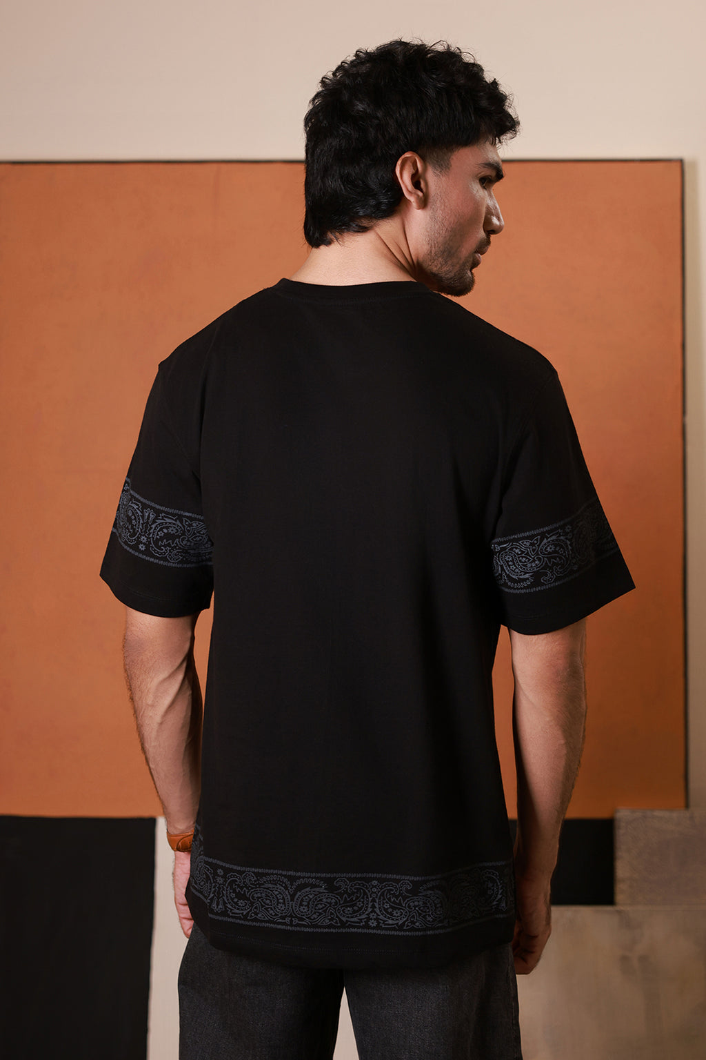 Relax Graphic T-Shirt - X012