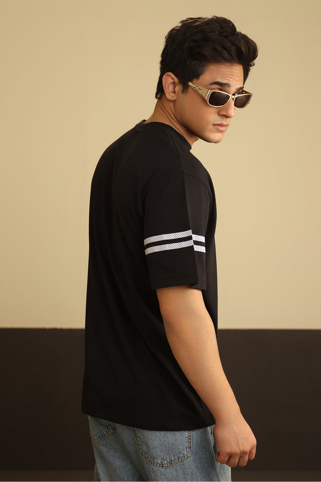 Relax Graphic T-Shirt - X015