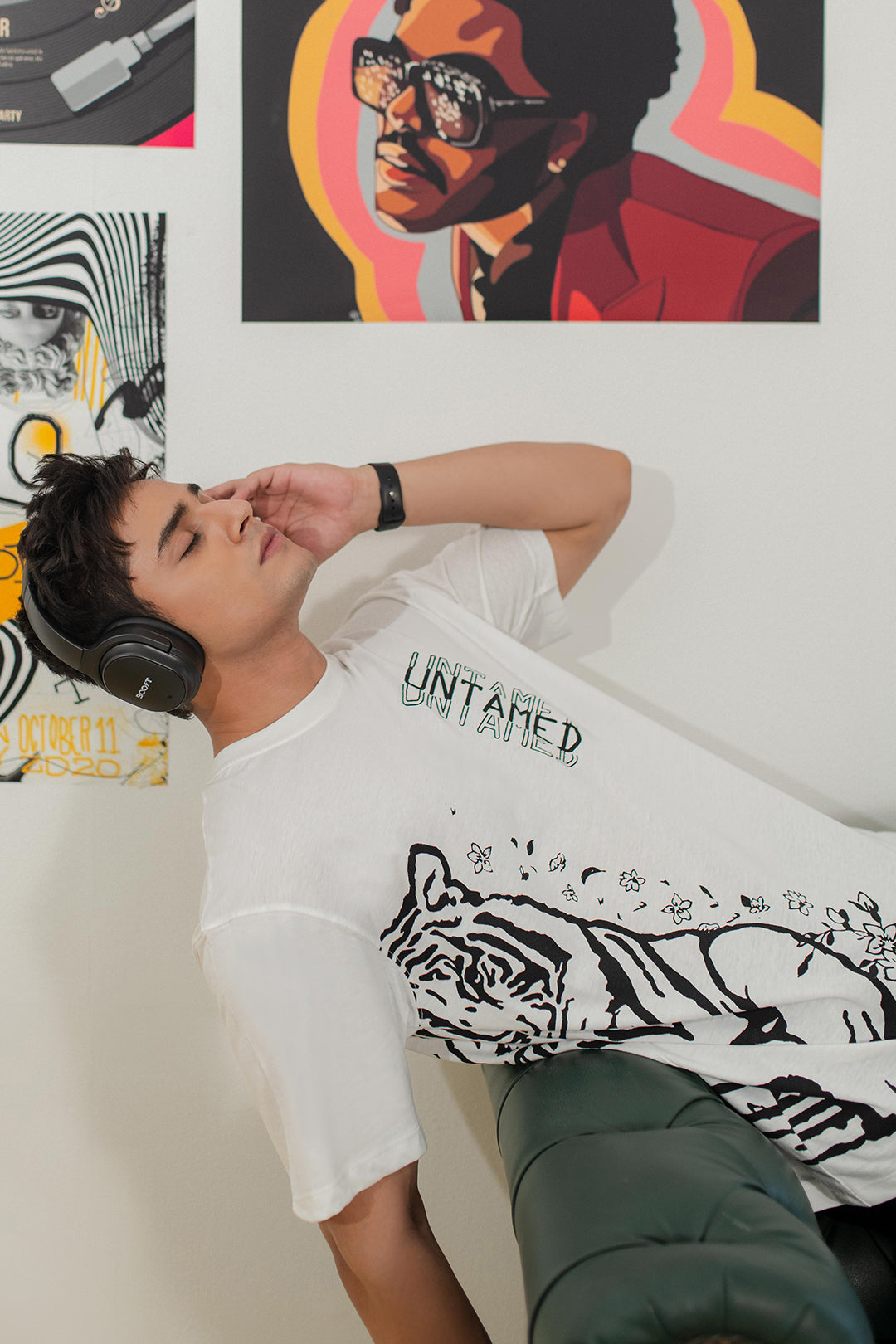 Relax Graphic T-Shirt - X036