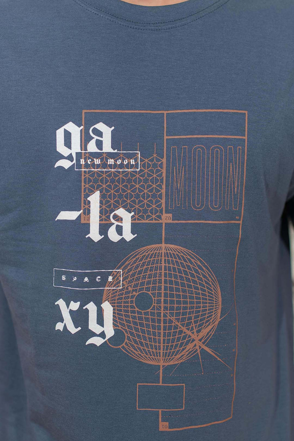 Relax Graphic T-Shirt - X037