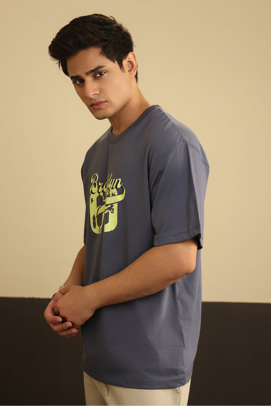 Relax Graphic T-Shirt - X042