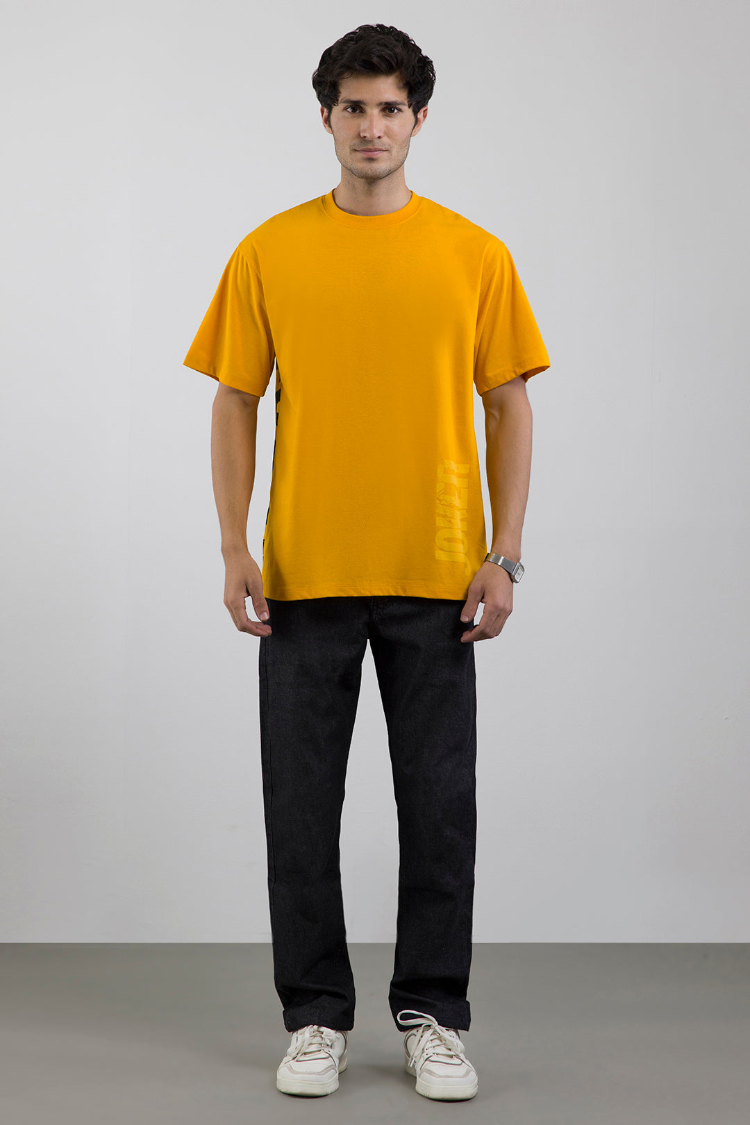 Relax Graphic T-Shirt - X062