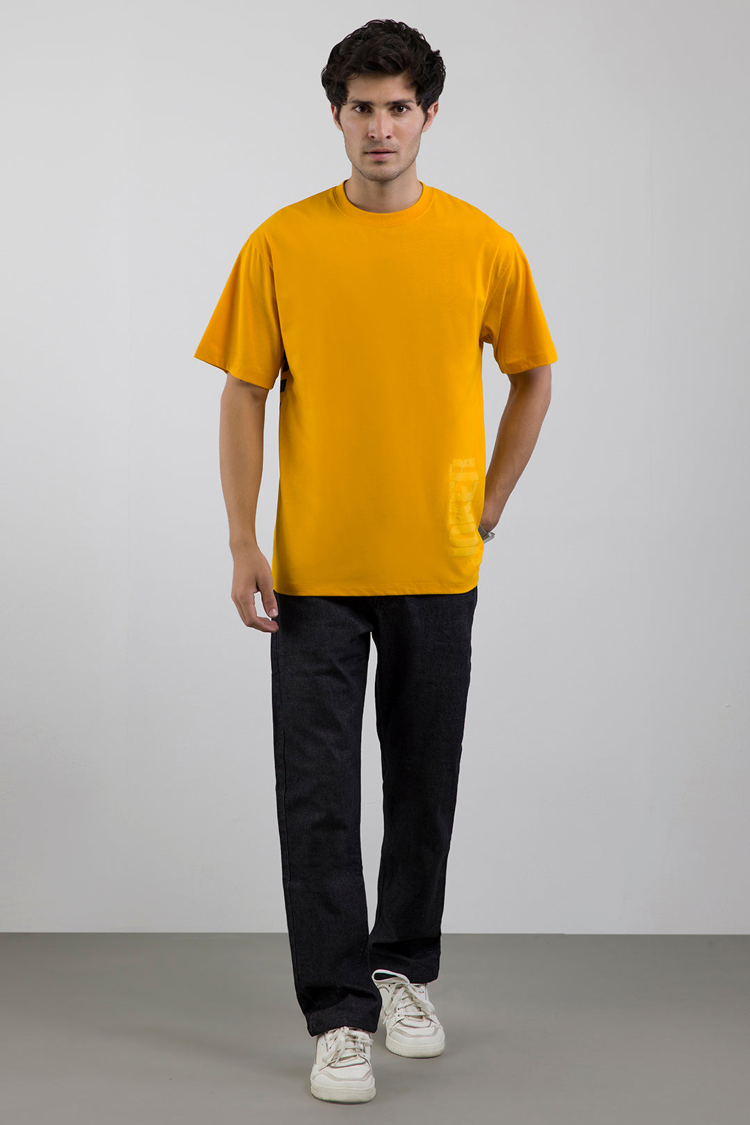 Relax Graphic T-Shirt - X062