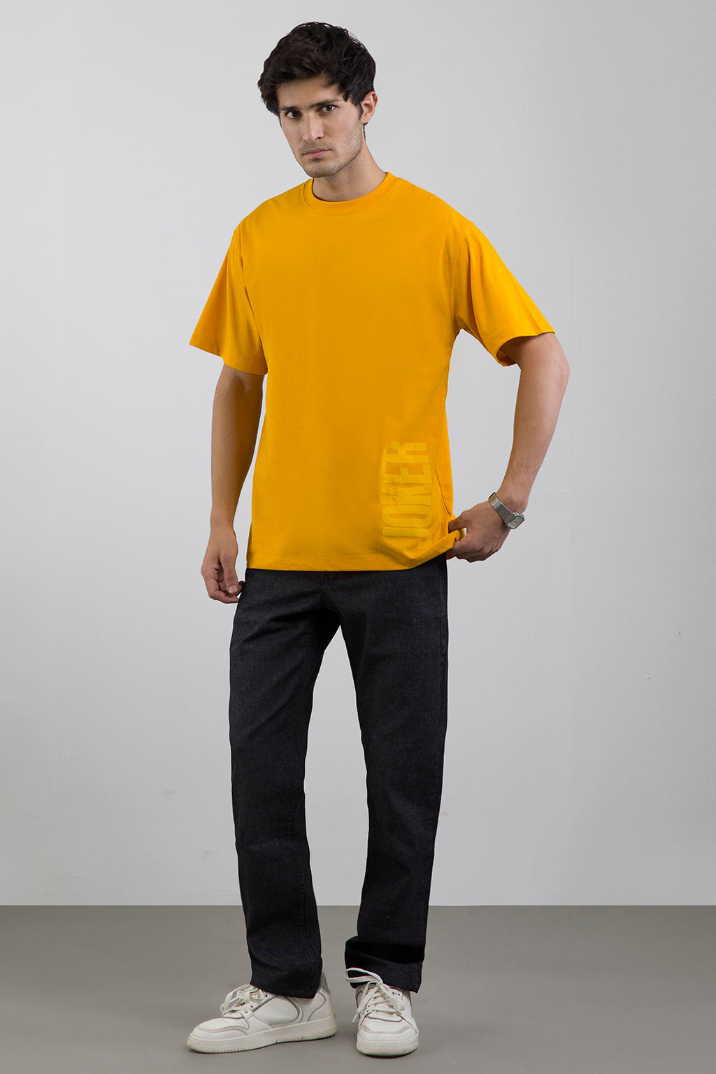 Relax Graphic T-Shirt - X062
