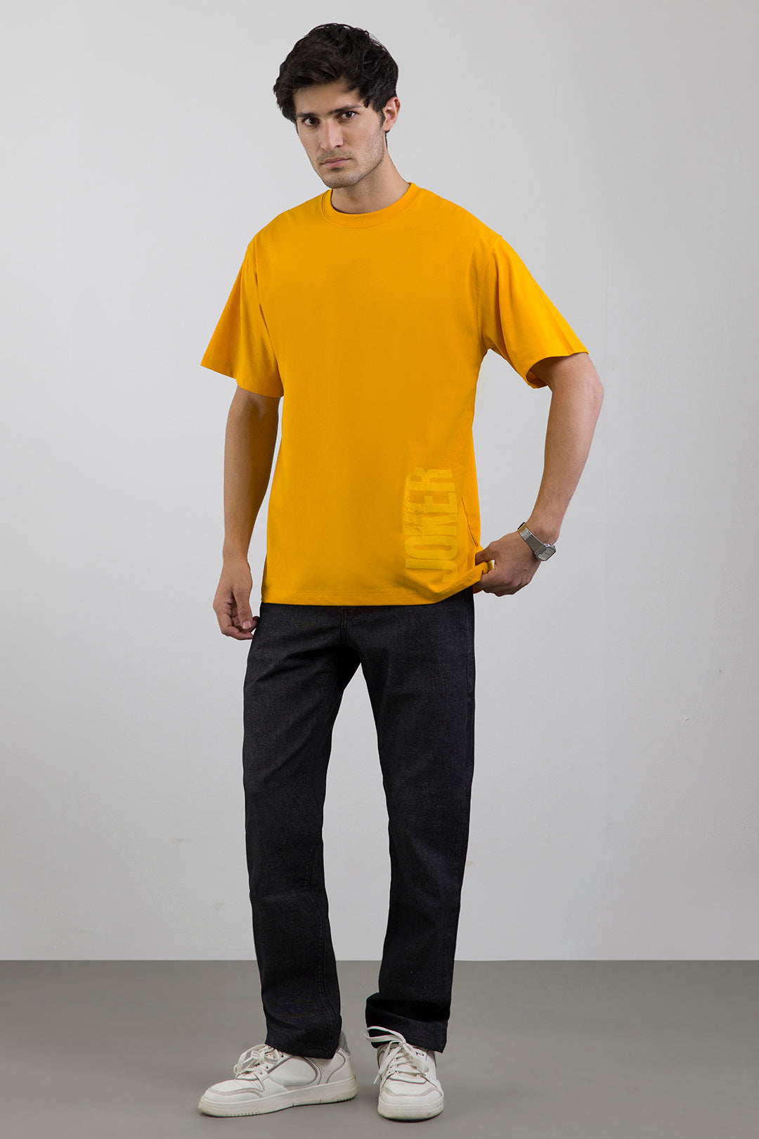 Relax Graphic T-Shirt - X062