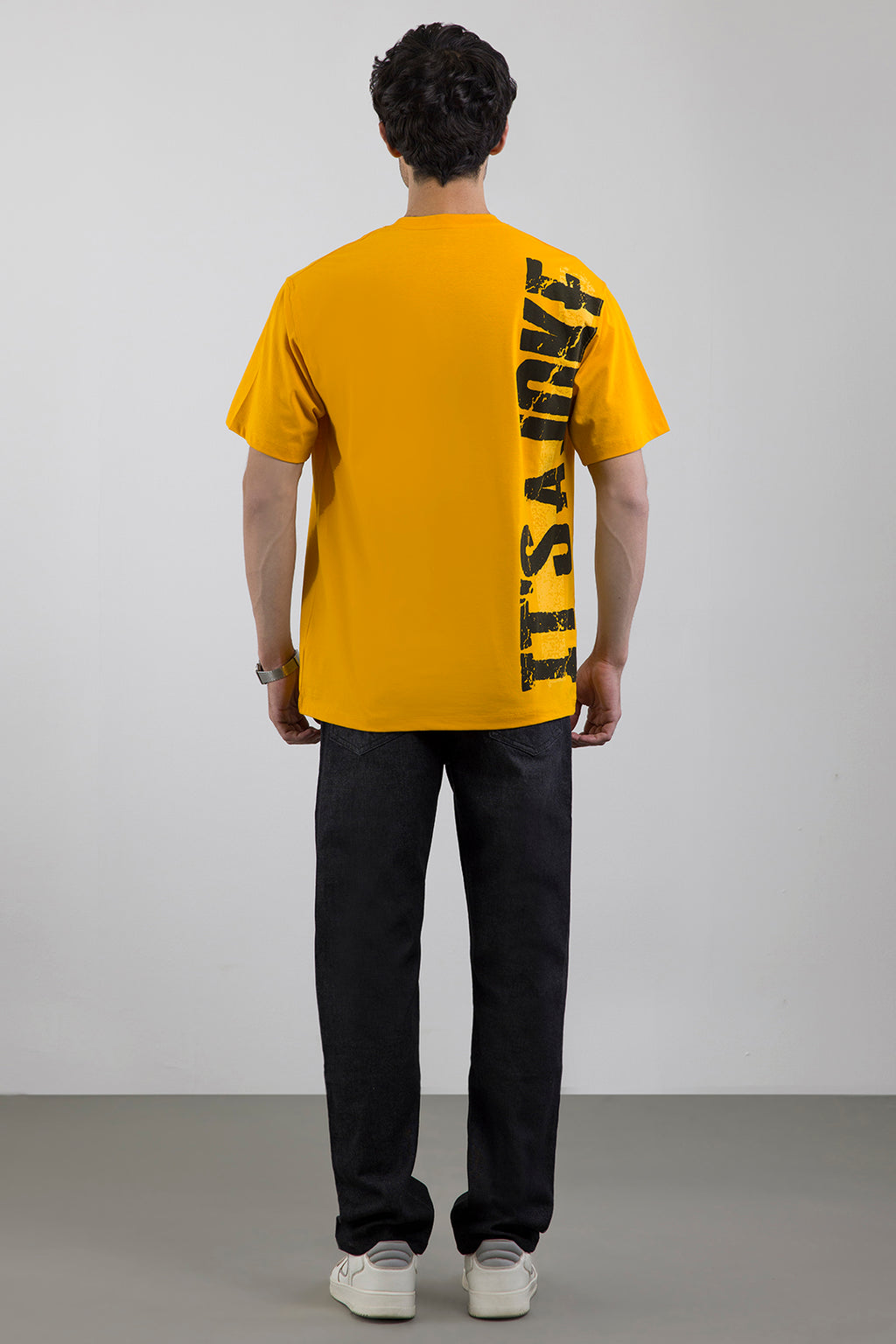 Relax Graphic T-Shirt - X062