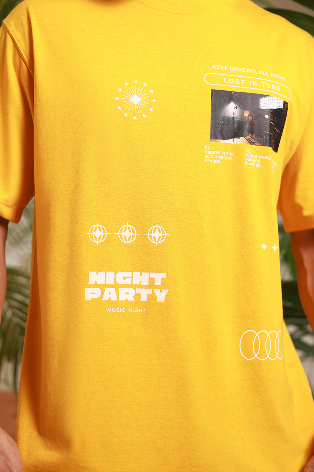 Relax Graphic T-Shirt - X063
