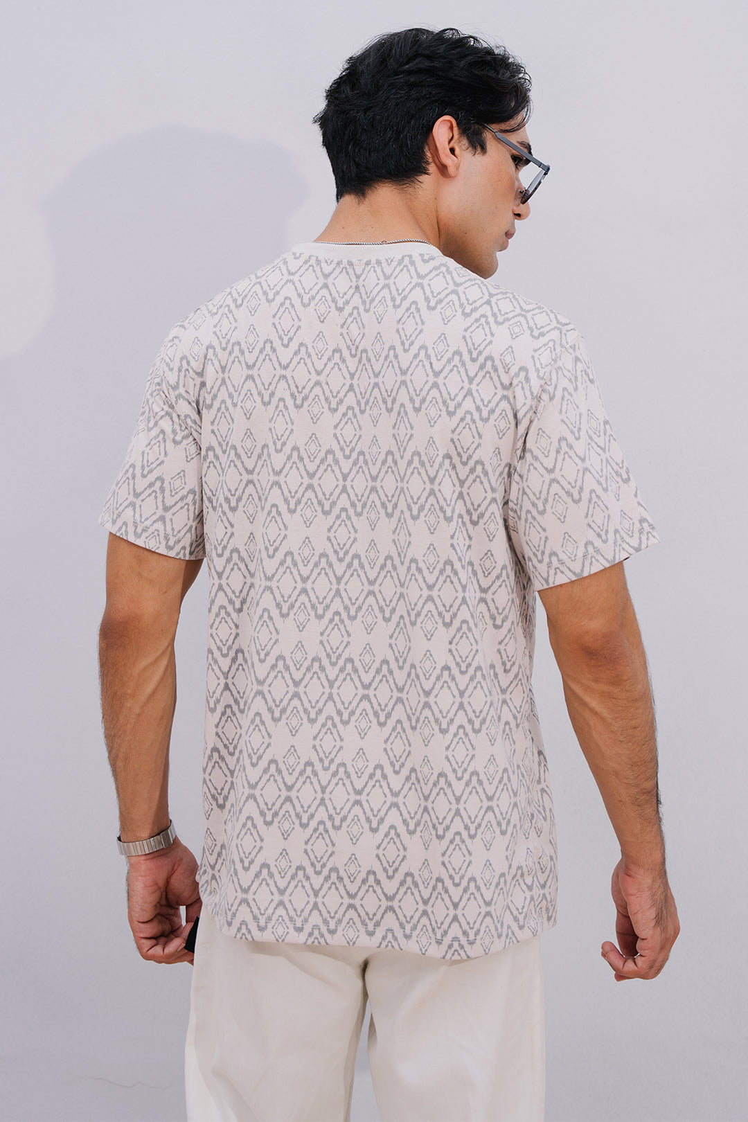 Relax Graphic T-Shirt - X079