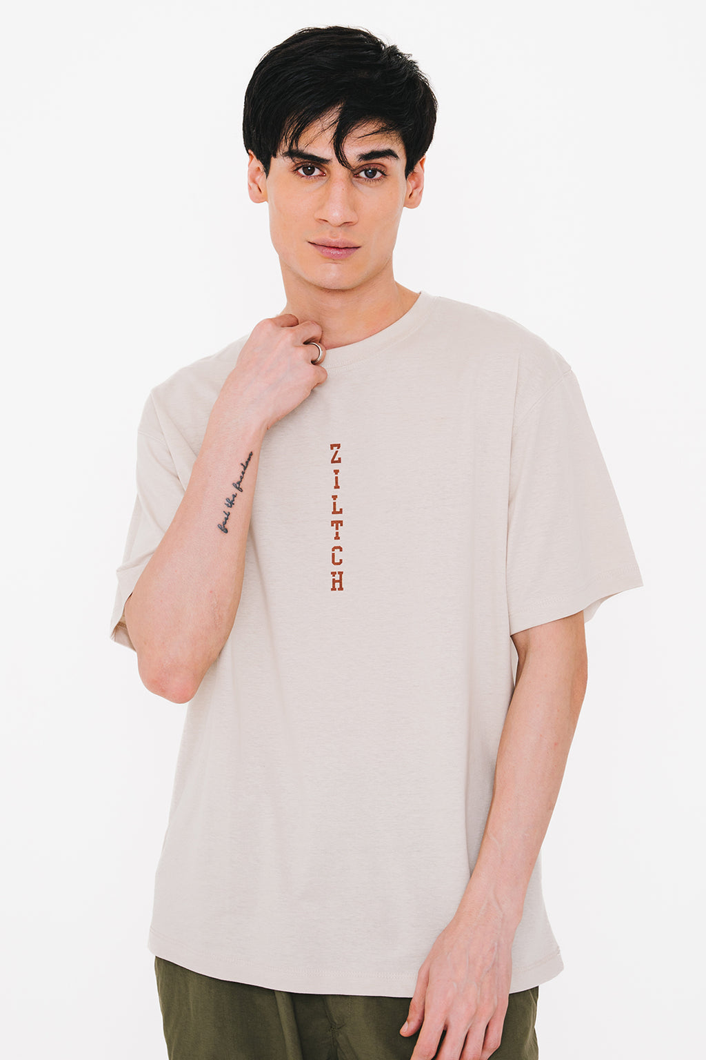 Relax Graphic T-Shirt - X081