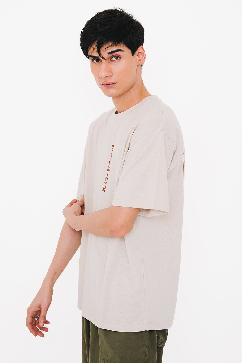 Relax Graphic T-Shirt - X081