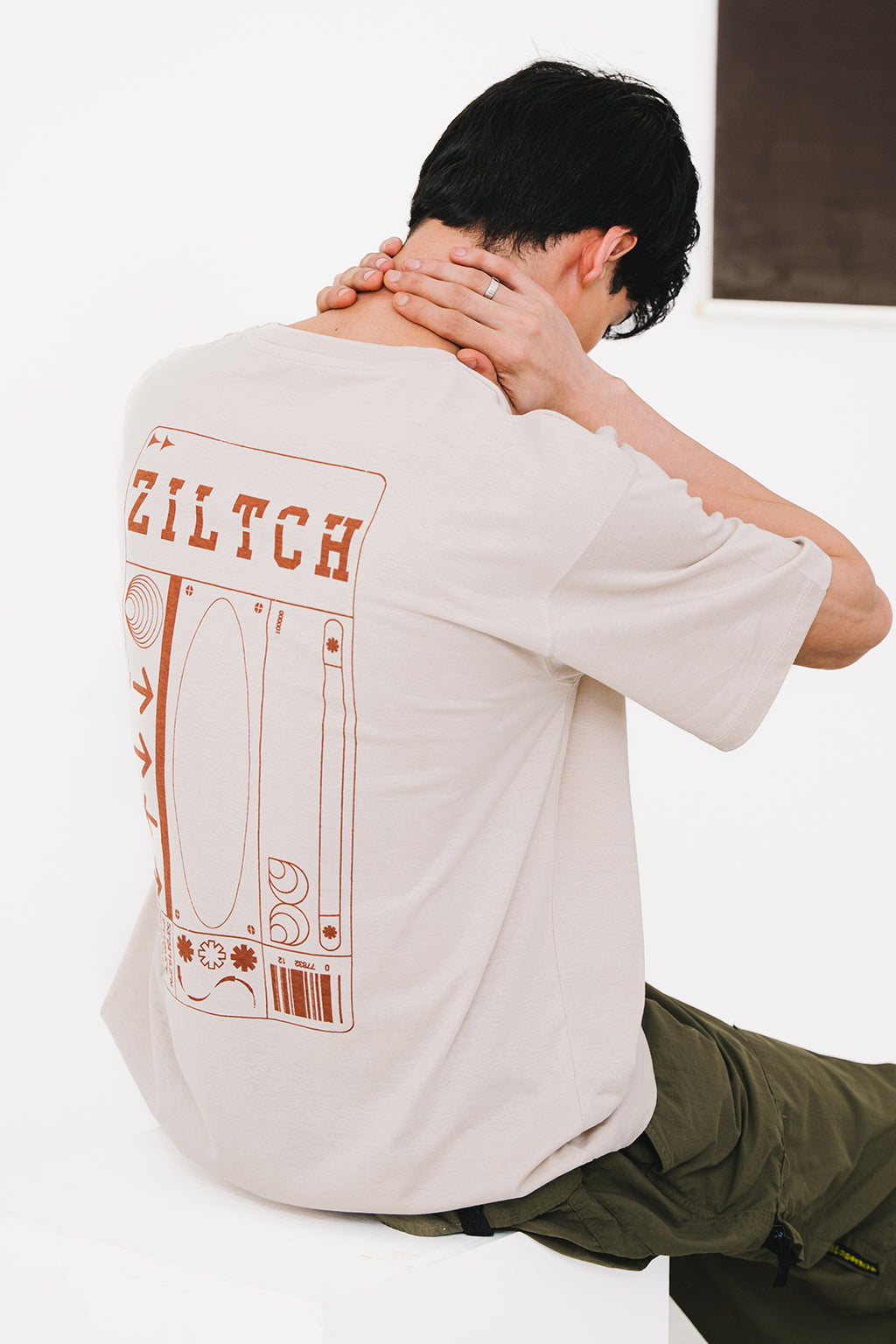 Relax Graphic T-Shirt - X081
