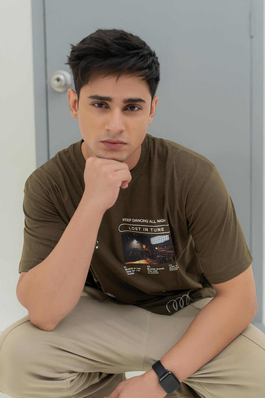 Relax Graphic T-Shirt - X101